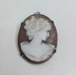 Vintage Cameo 800 Silver Pendant & Brooch